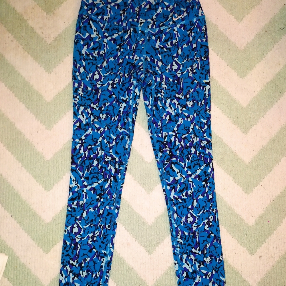 NWOT Nike Dri Fit blue leggings!